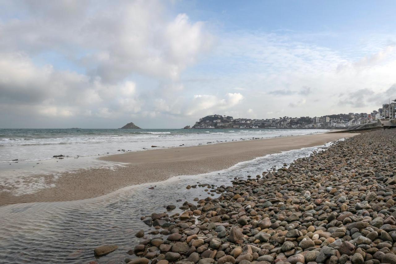 Un sejour face a la grande plage de Pleneuf Extérieur photo